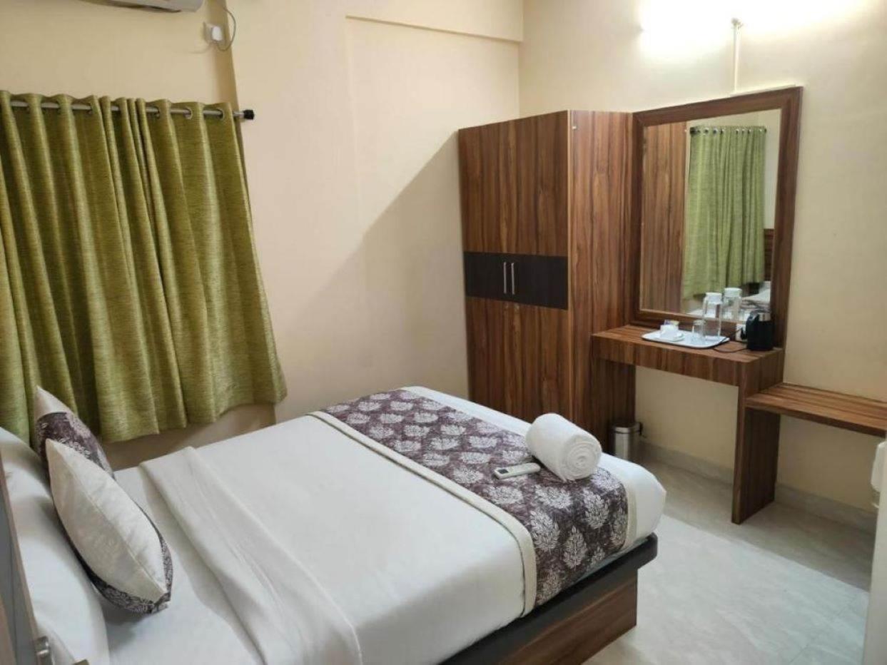 Hotel Golden Chariot 1Bhk Flat Manyata Tech Park à Bangalore Extérieur photo